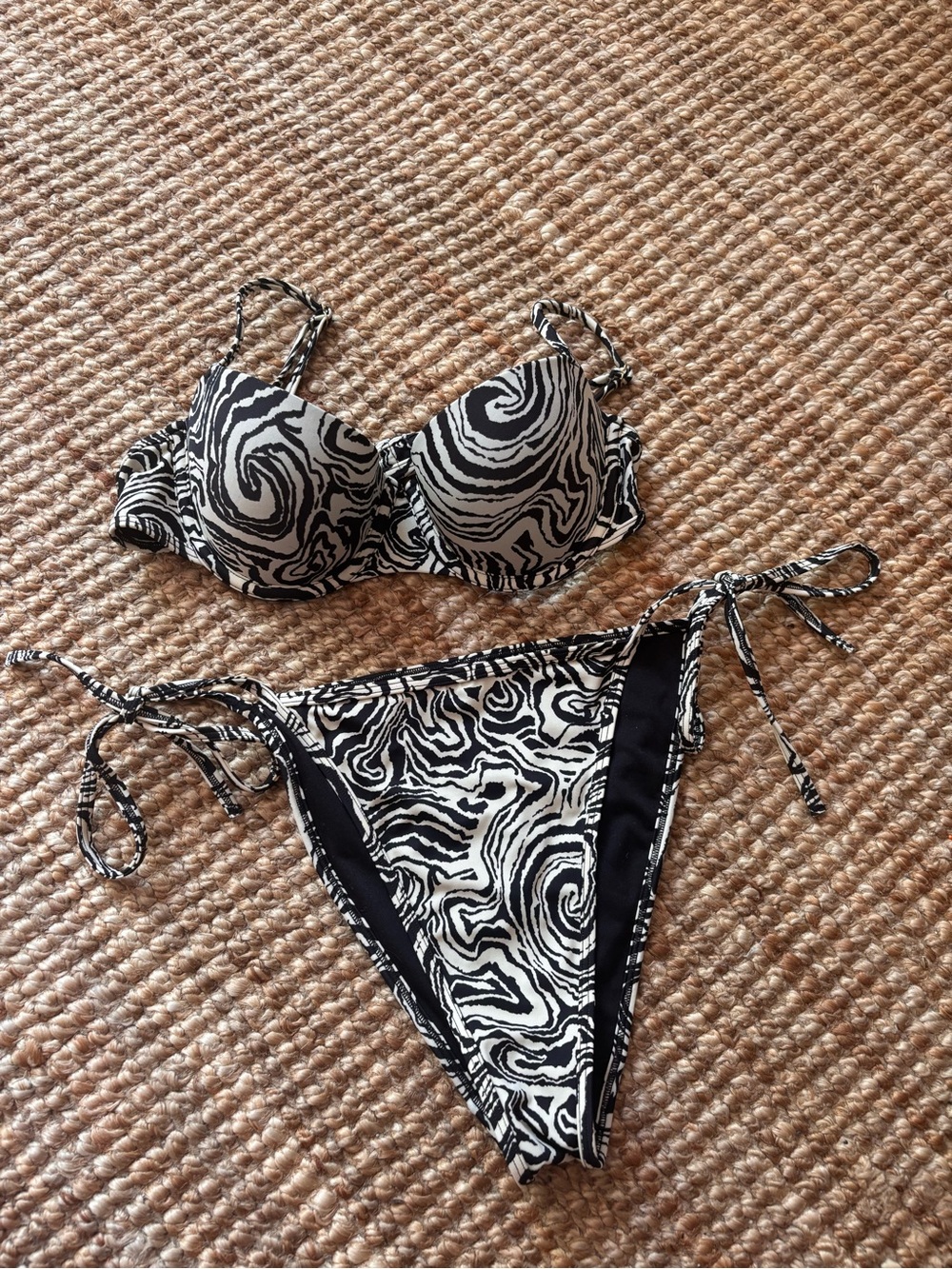 La SENZA Black and White Swirl Tie-Side Bikini Set